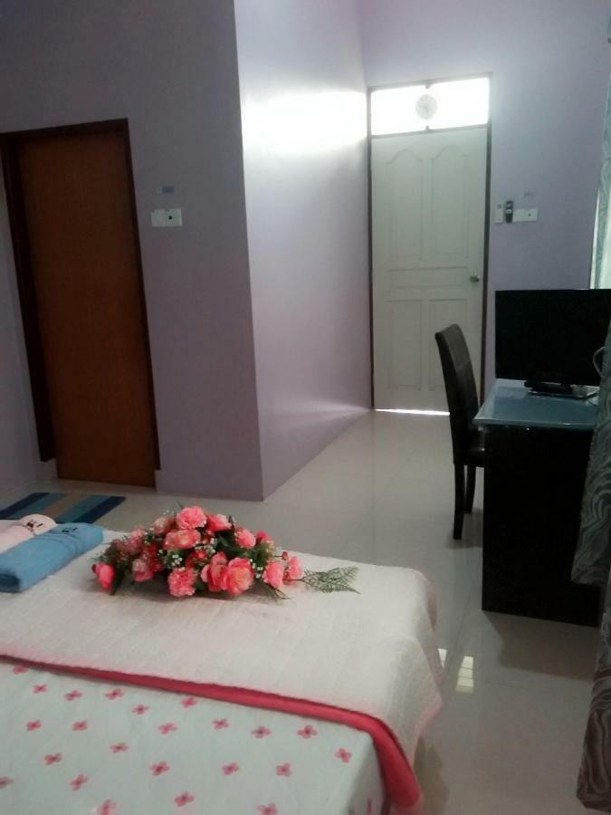 Penginapan Mycj - Roomstay Kuala Terengganu Buitenkant foto
