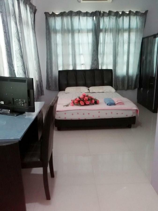 Penginapan Mycj - Roomstay Kuala Terengganu Buitenkant foto